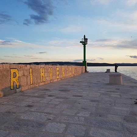 Roni Appartement Crikvenica Buitenkant foto