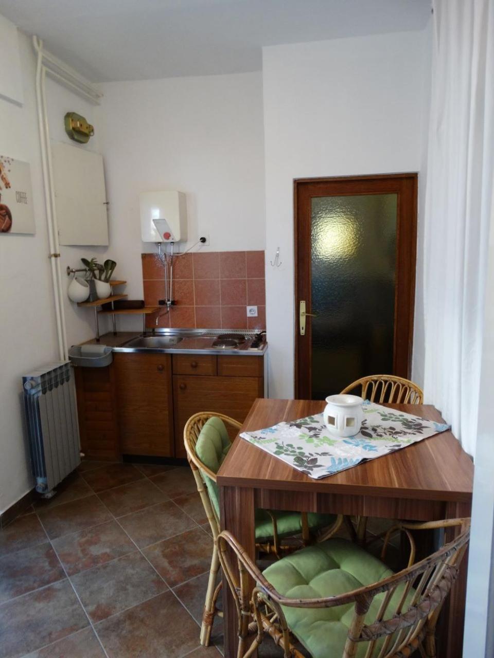 Roni Appartement Crikvenica Buitenkant foto