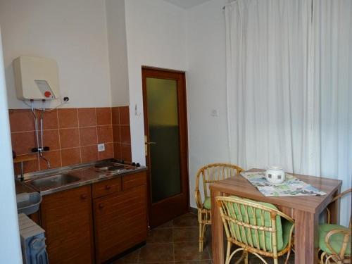 Roni Appartement Crikvenica Buitenkant foto