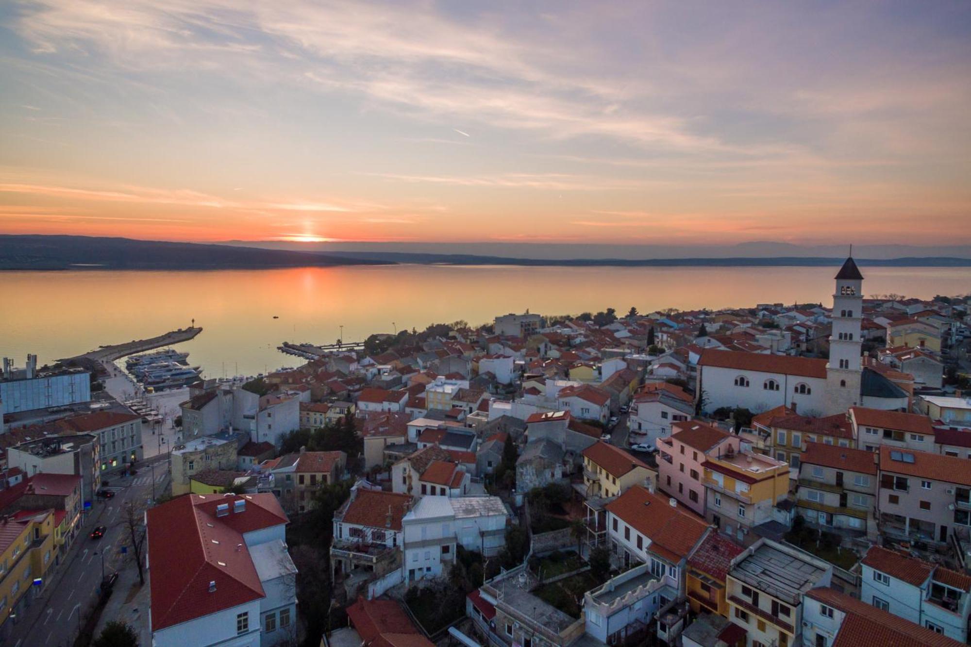 Roni Appartement Crikvenica Buitenkant foto
