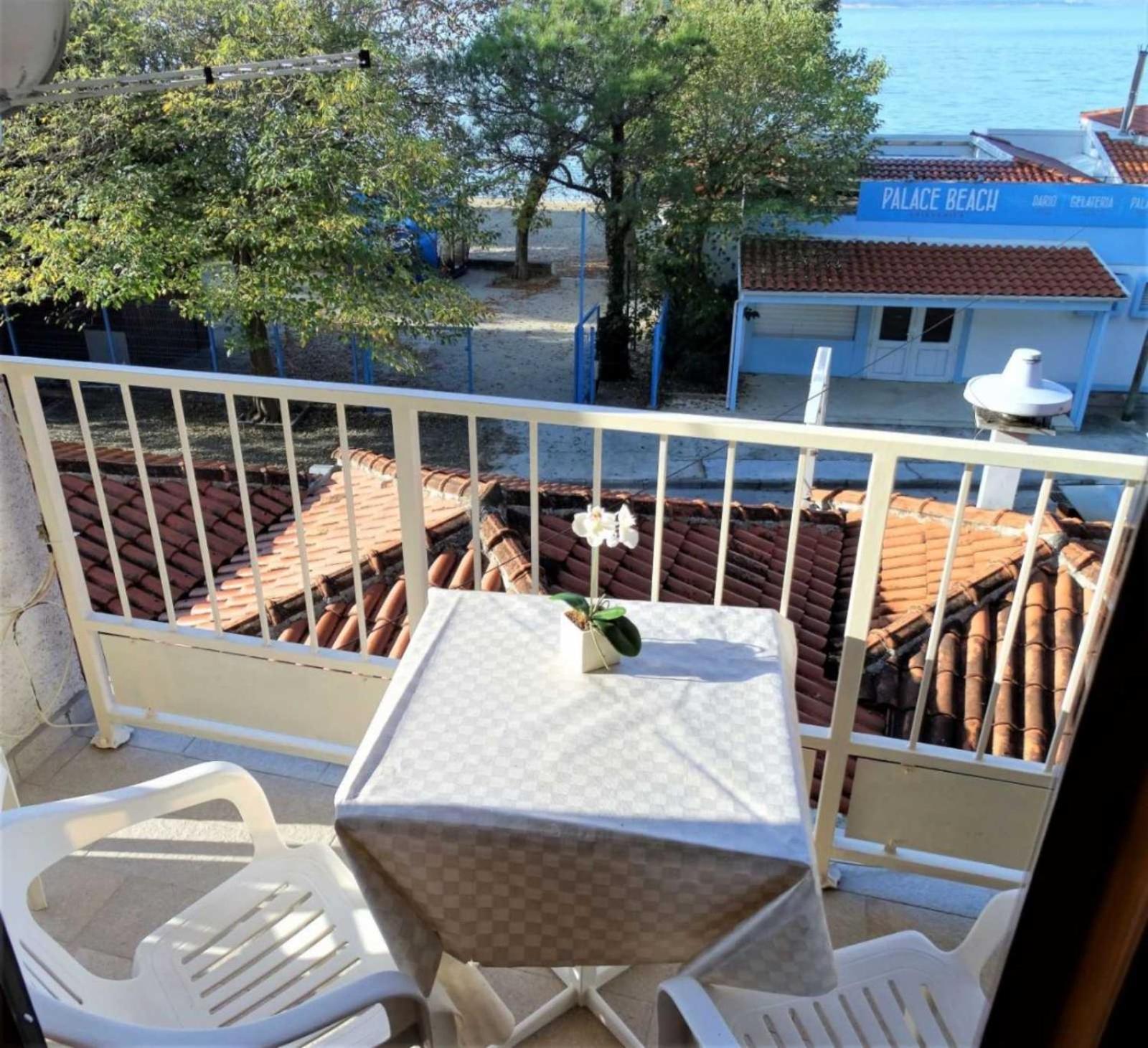 Roni Appartement Crikvenica Buitenkant foto