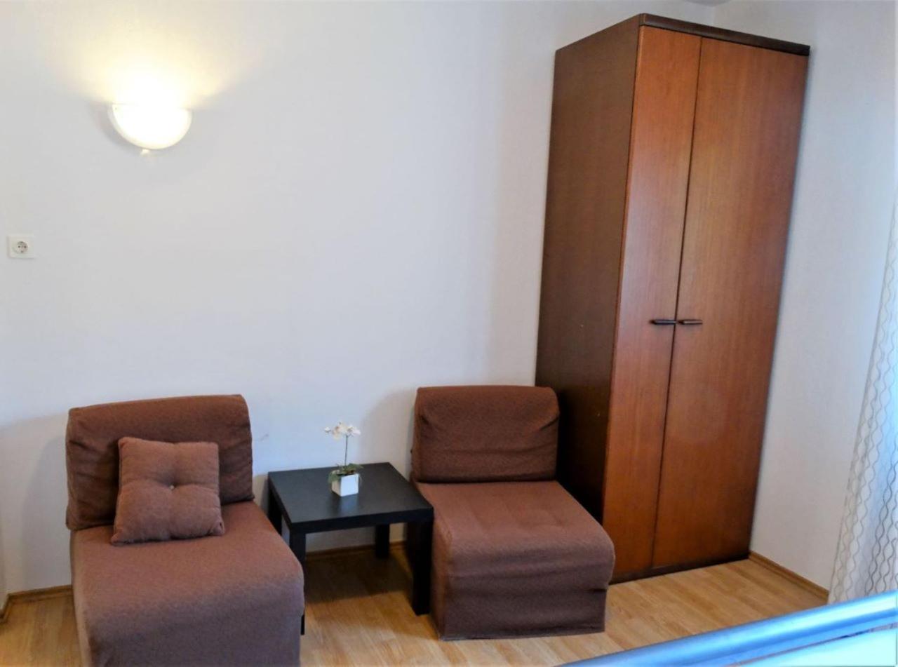 Roni Appartement Crikvenica Buitenkant foto